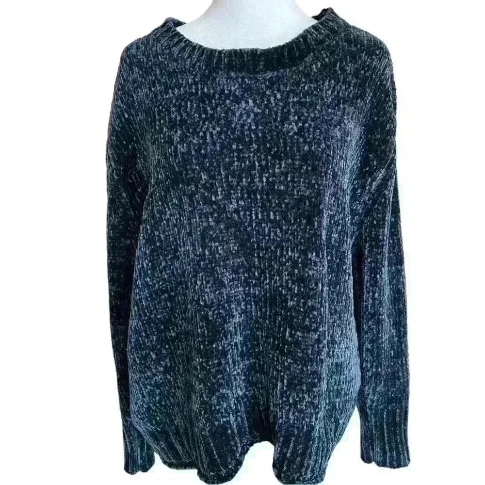 Slouchy blue velour sweater size M